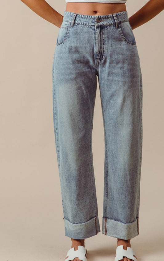 Rolled Up Bottom Hem Soft Barrel Shape Denim Jeans