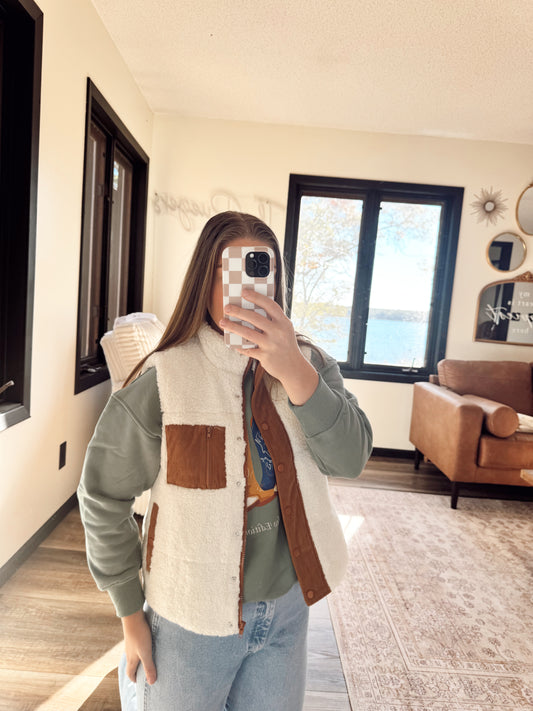 Color Blocked Sherpa Vest